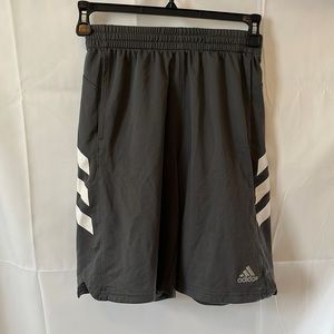 🔴 5 items for $25 Sale! Boy's Adidas Gray Athletic Shorts L